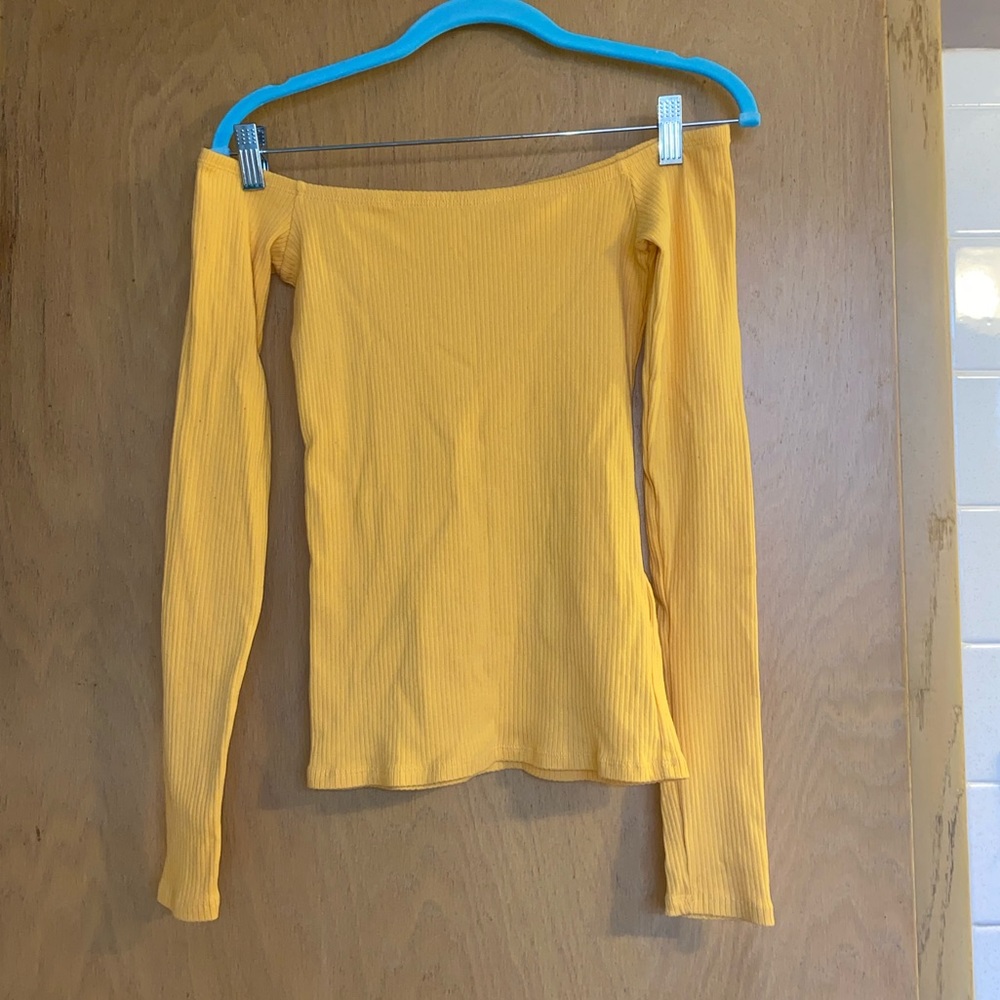 Hollister yellow ribbed off the shoulder top
